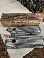 Original NOS Vintage Cal-Custom Aluminum Finned Valve Covers Ford V8 Engine