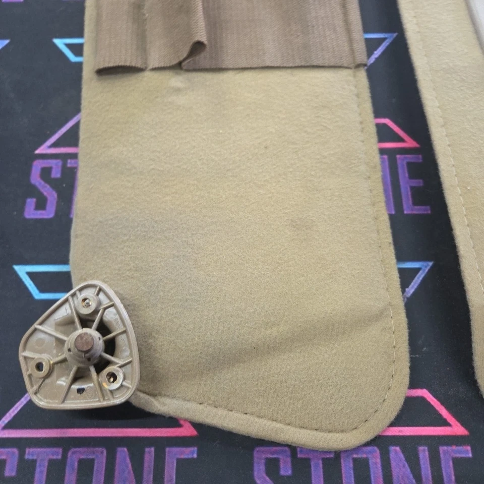 Комплект солнцезащитных козырьков 88-94 Chevy GMC C/K Truck Suburban Silverado левая и правая от оригинального производителя желтовато-коричневая ткань - Изображение 2 из 4