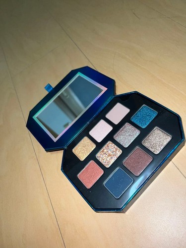 Shu Uemura ONE PIECE Treasure Box Eye Palette Ground Line Christmas Coffret - Picture 2 of 2