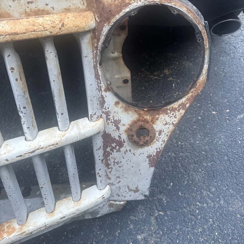 Carcasa de parrilla original Willys Jeep Truck & Wagon Ratrod de los años 50 como se muestra sin envío Foto 2 de 4