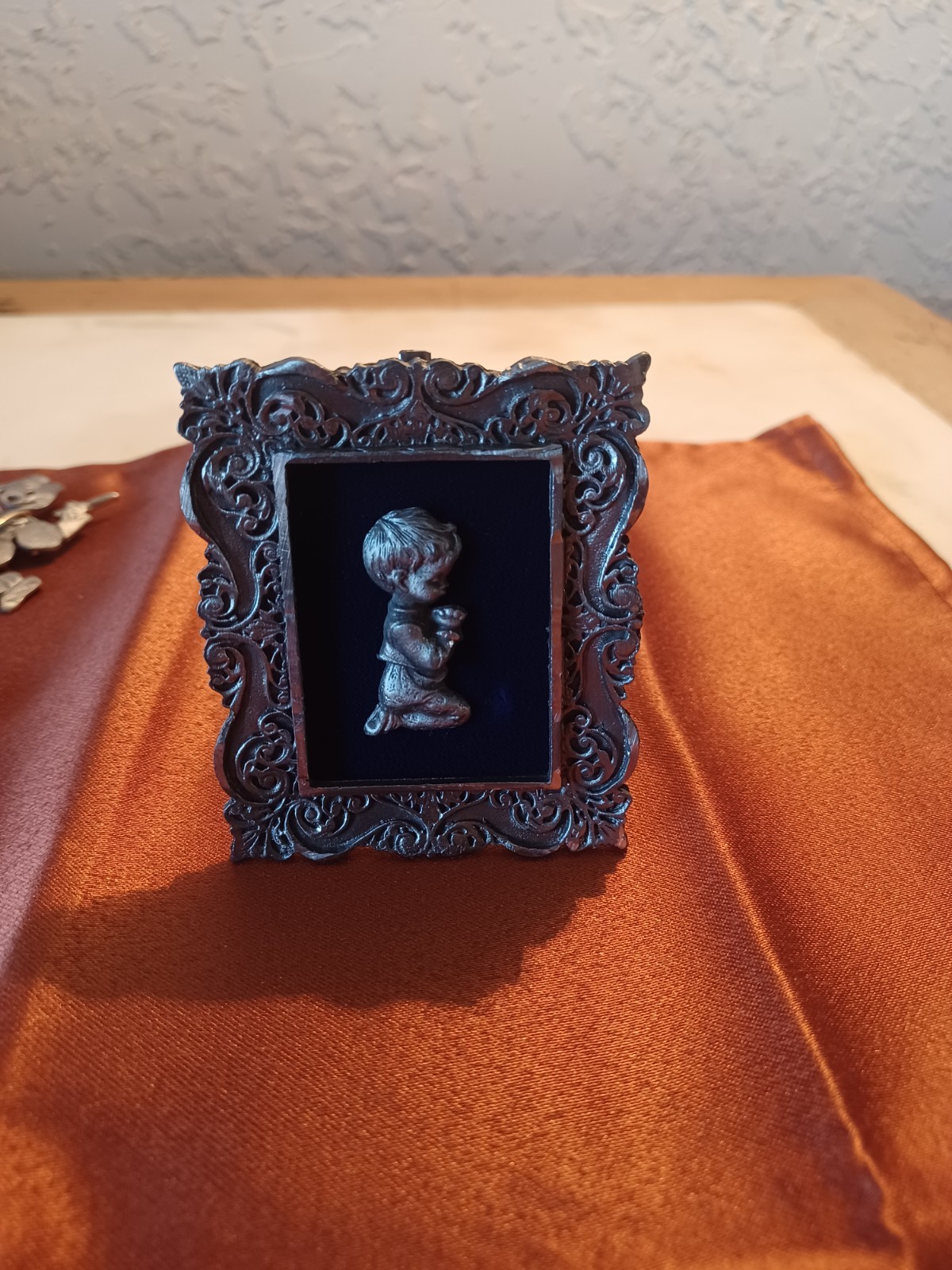 Vintage H.M.S. Pewter Praying Boy in Ornate Frame Easel Stand 2.5x3" - Soft Blue thumbnail 5