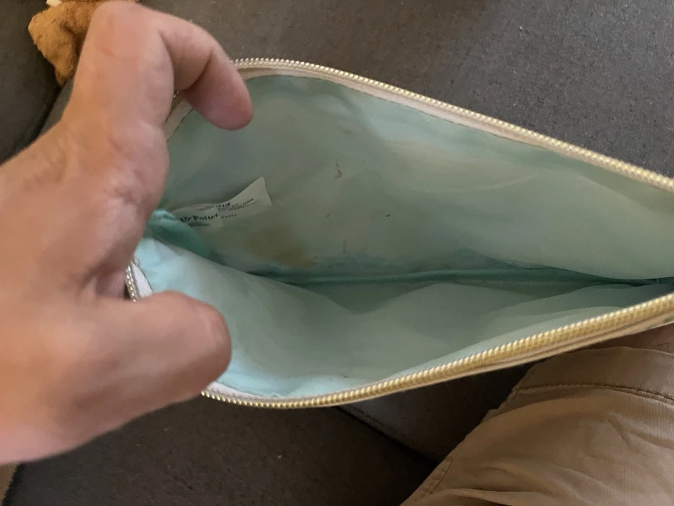 Loungefly Harry Potter Deathly Hallows Gold Floral Makeup Bag Foto 2 de 4