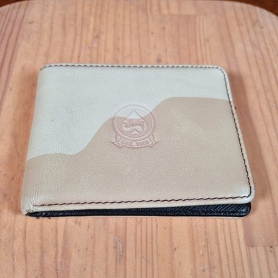 Stussy Leder Geldbörse Unisex mit Karten Geldfächern weiß creme Ausweis 