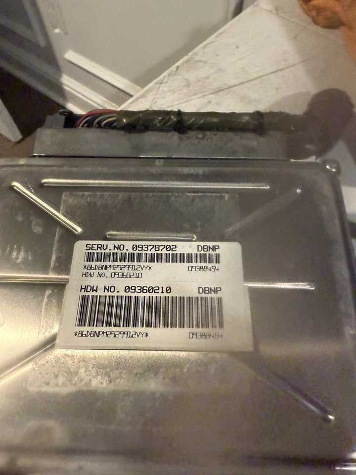 2000 - 2002 Oldsmobile Intrigue Engine Computer Module 3.5L ECM PCM ECU 09378702 - Image 2 of 4