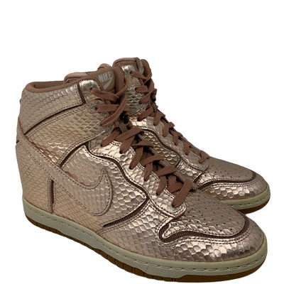 gold wedge nike dunks