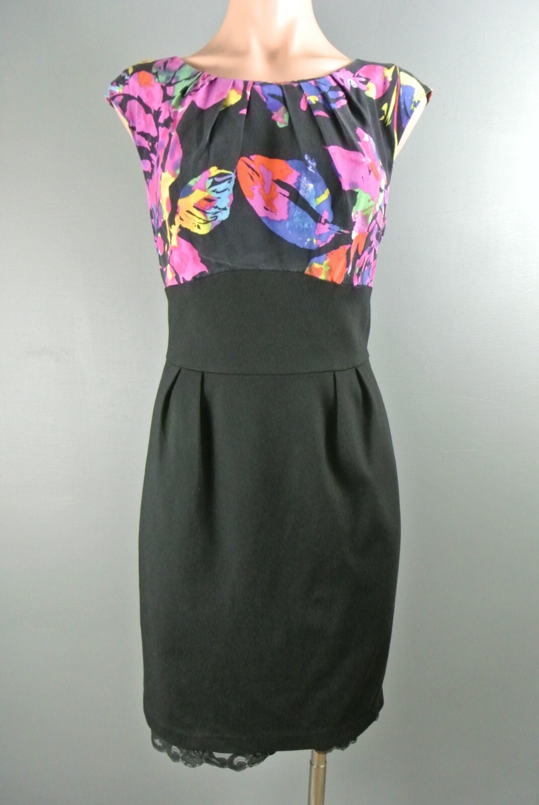 Trina Turk Sheath Black Dress 10 Floral top Short sleeve wear to