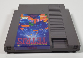 NES Game Bundle Lot  4 Games  Dragon Warrior  Tetris  Jaws  Deja Vu  Nintendo