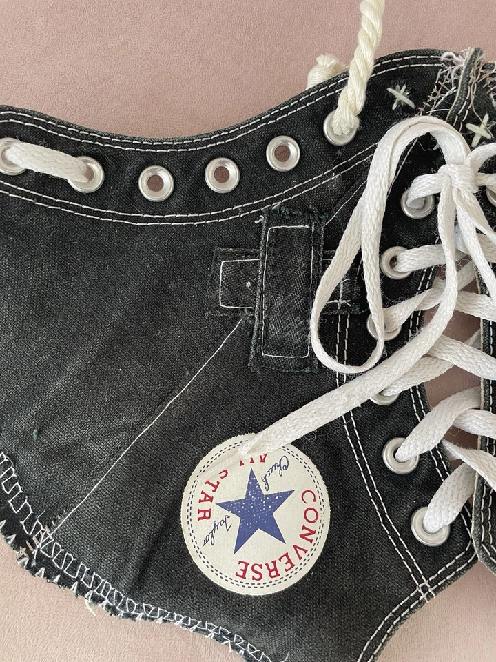 Top corsé Converse reciclado - hecho a mano, con cordones, estilo Y2K Foto 2 de 4