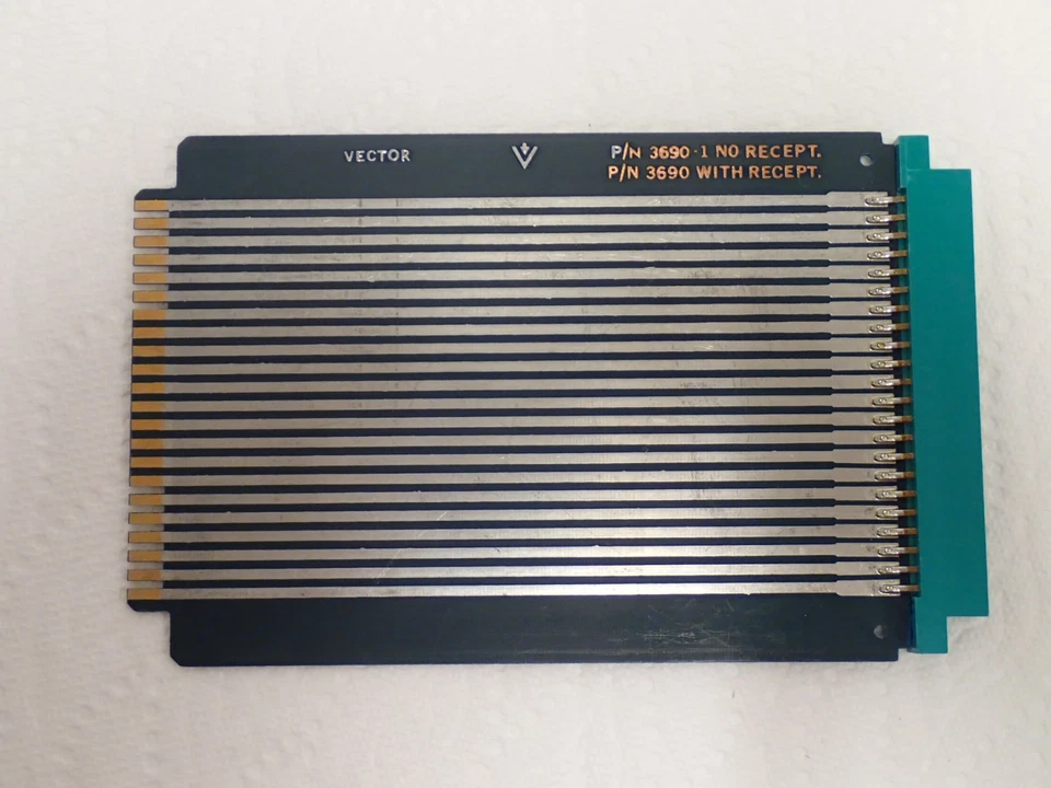 VECTOR 3690 / 3690-1 EXTENDER BOARD - Image 3 of 4