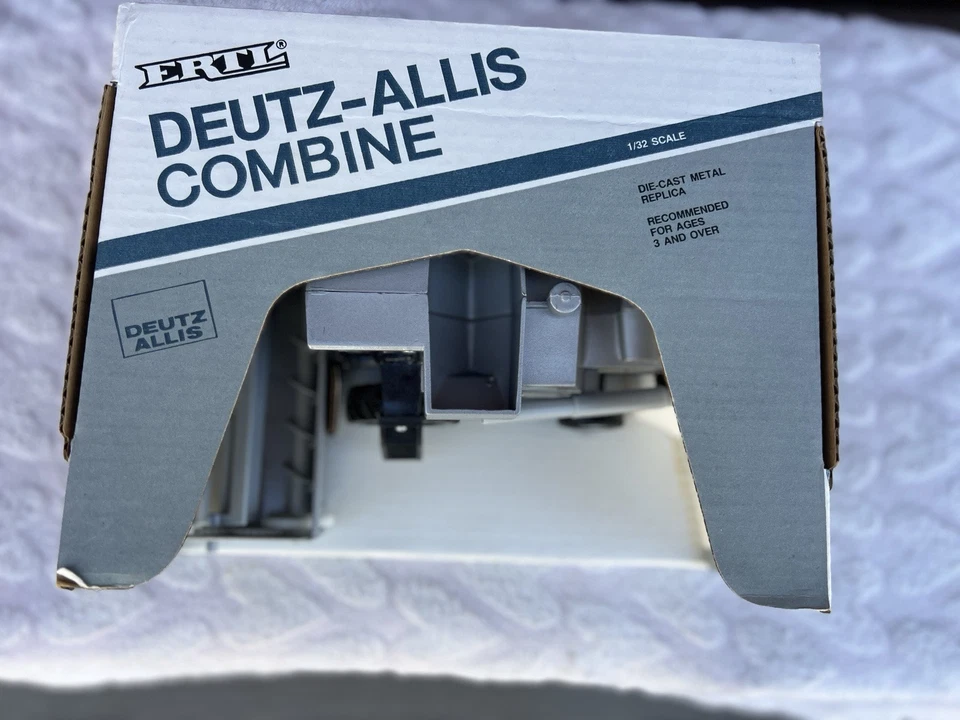 Vintage ERTL ALLIS-CHALMERS GLEANER L3 COMBINE 1986 #1275 1/32 Scale - Image 4 of 4