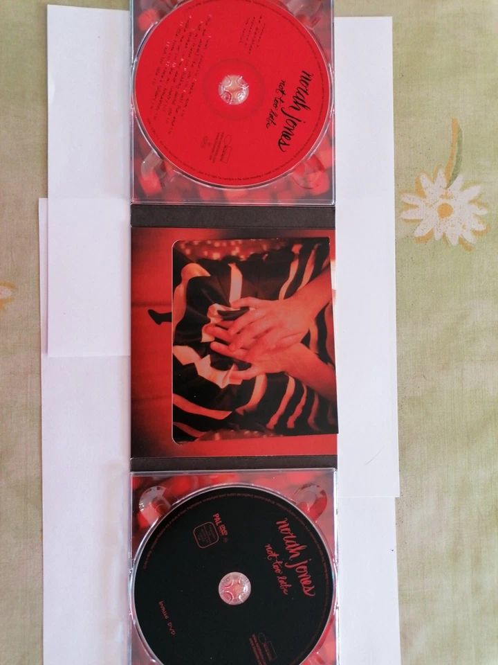 Norah Jones - Not too late (2006) Album CD Soul Jazz Pop Digipak + DVD - Bild 3 von 4