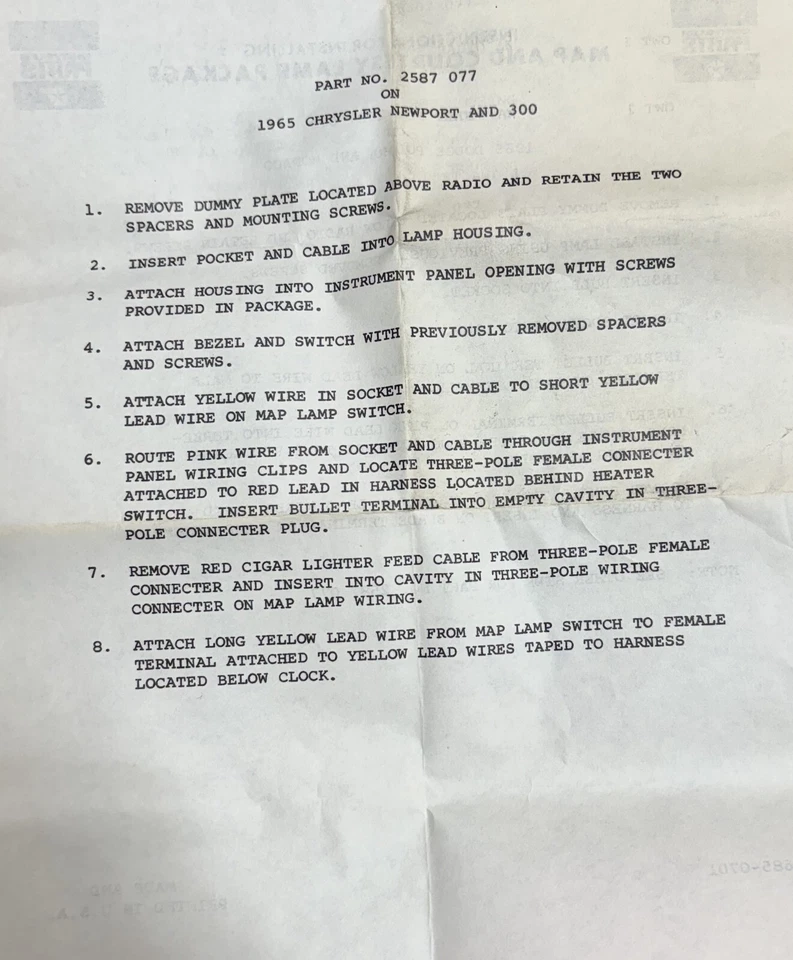 Chrysler Newport 300 1965-1966 mapa y paquete de lámpara de cortesía NOS 2587077. Foto 3 de 3