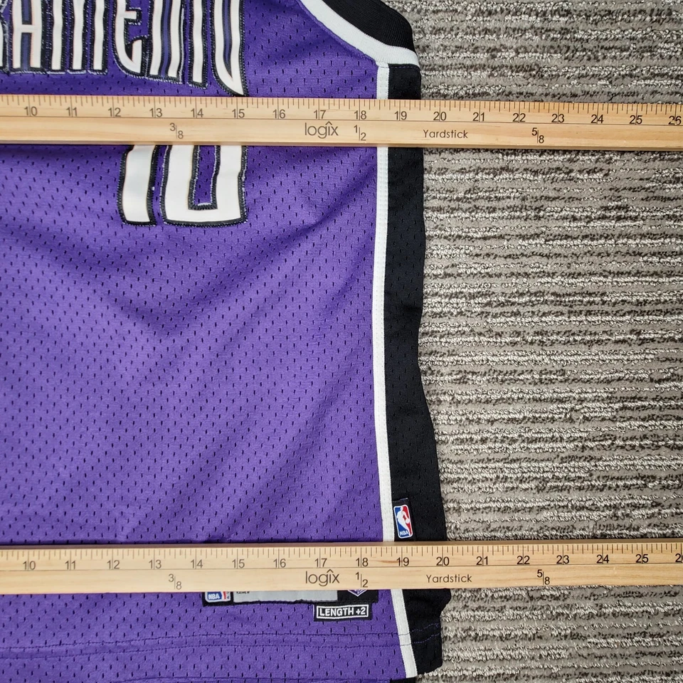 Camiseta deportiva de la NBA Reebok talla L 14-16 para niños Sacramento Kings Bibby 10 vintage púrpura Foto 3 de 4