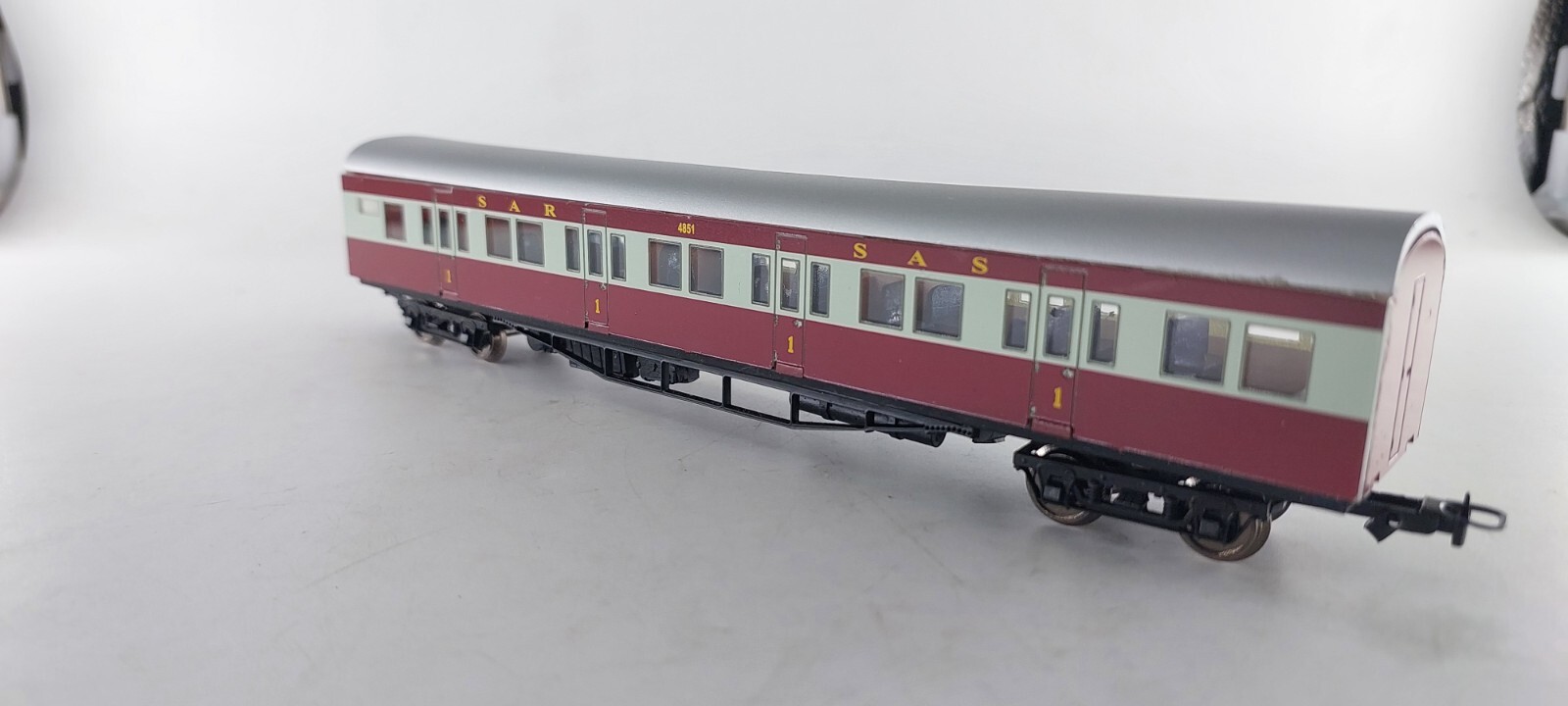South African Model Train Suburban Swing Door 1st Class Passenger