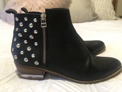 wayne cooper boots