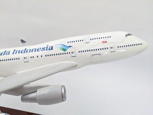 Garuda INDONESIA Large Plane Model 747 Model Airplane 45Cm - Picture 2 of 5
