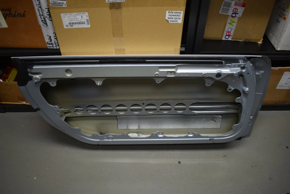 PUERTA EXTERIOR LATERAL IZQUIERDA PORSCHE 718 CAYMAN S FÁBRICA OEM RECOGIDA LOCAL Foto 4 de 4
