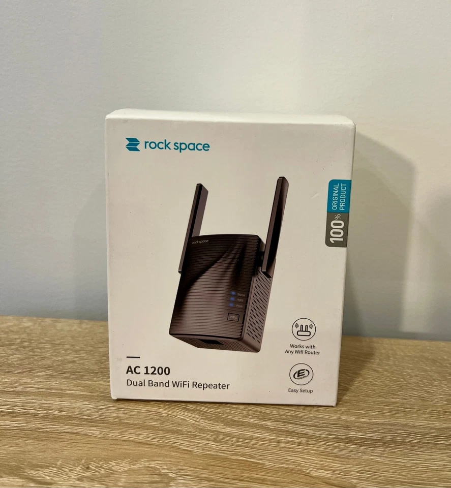 Rock Space 12Mbps WiFi Repeater AC1200 WiFi Range Extender Black - Image 3 of 3