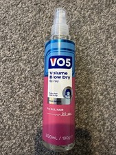 VO5 Volume Boost Blow Dry Spray 200ml – Root Lift, Heat Defence, Frizz Control