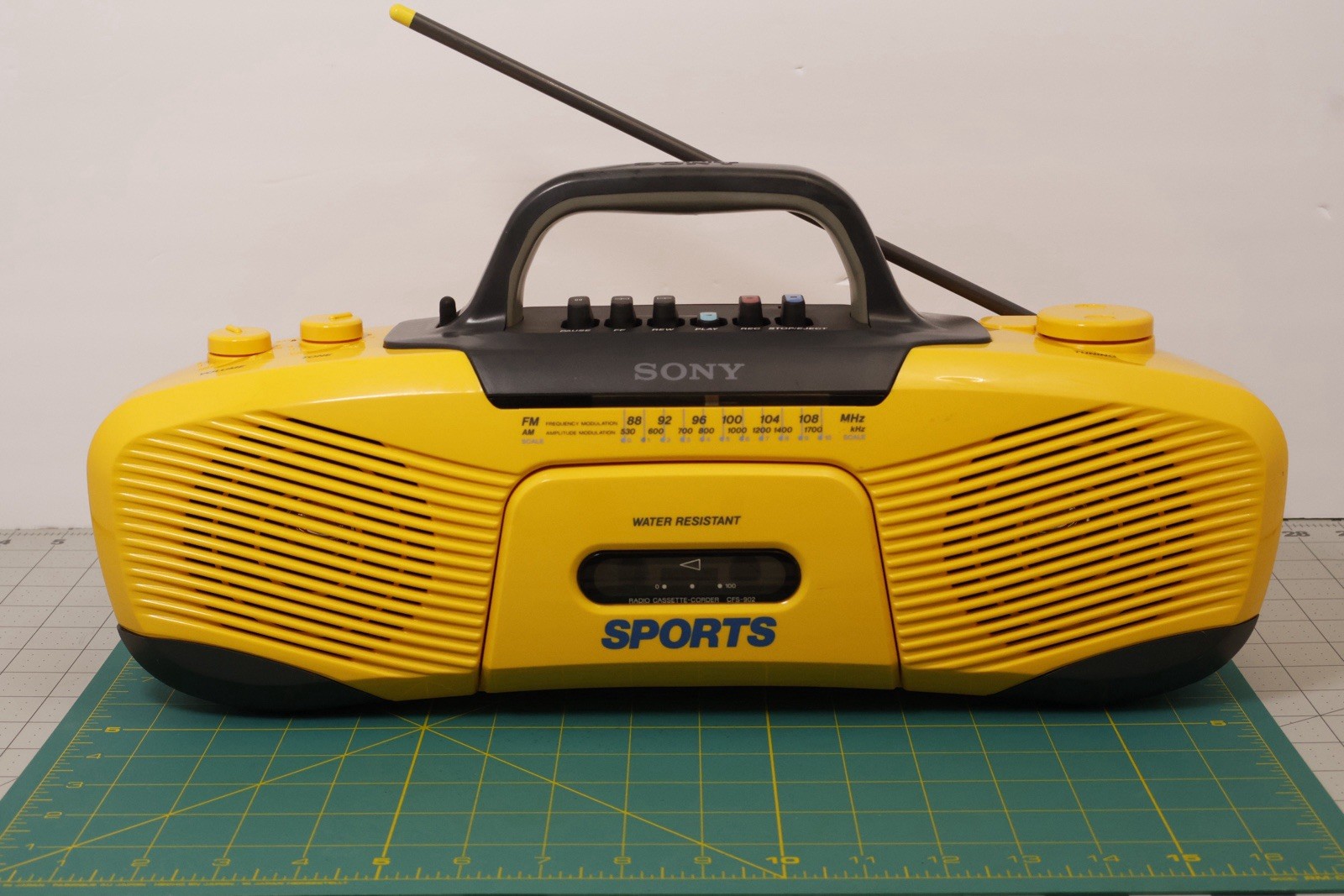 Sony Sports CFS-902 Yellow Boombox AM/FM Radio Cassette Recorder Tested