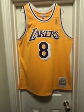 Ultimate Los Angeles Lakers Collector and Super Fan Gift Guide 57