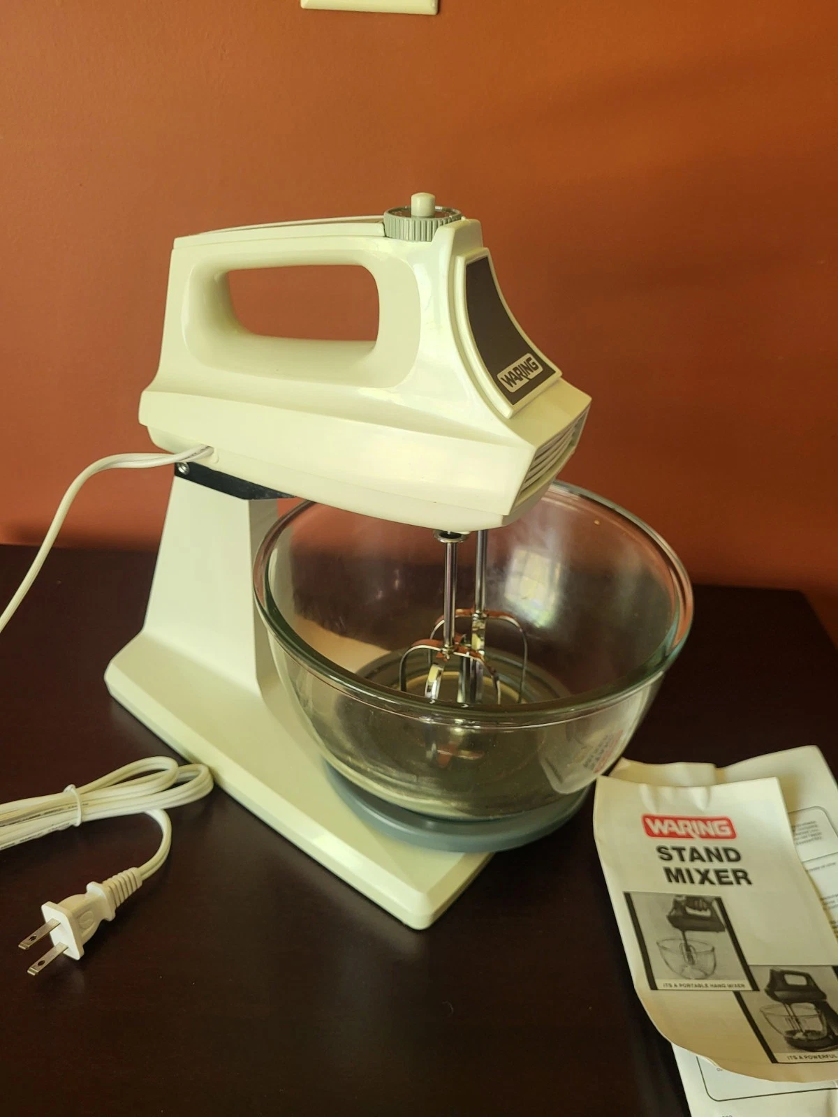 Vintage Waring Stand Mixer HS98 6 Speed Almond (New In Original Box)