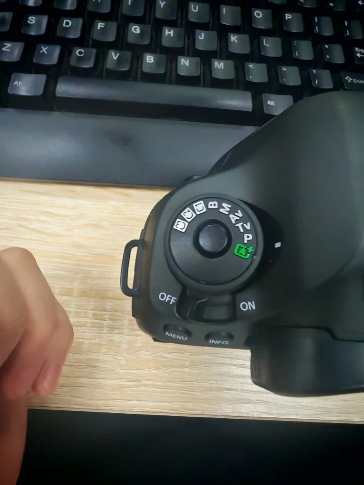 佳能 EOS 5DS 5060 万像素 数码单反相机 机身 英语,黑色 — 第 4/4 张图片