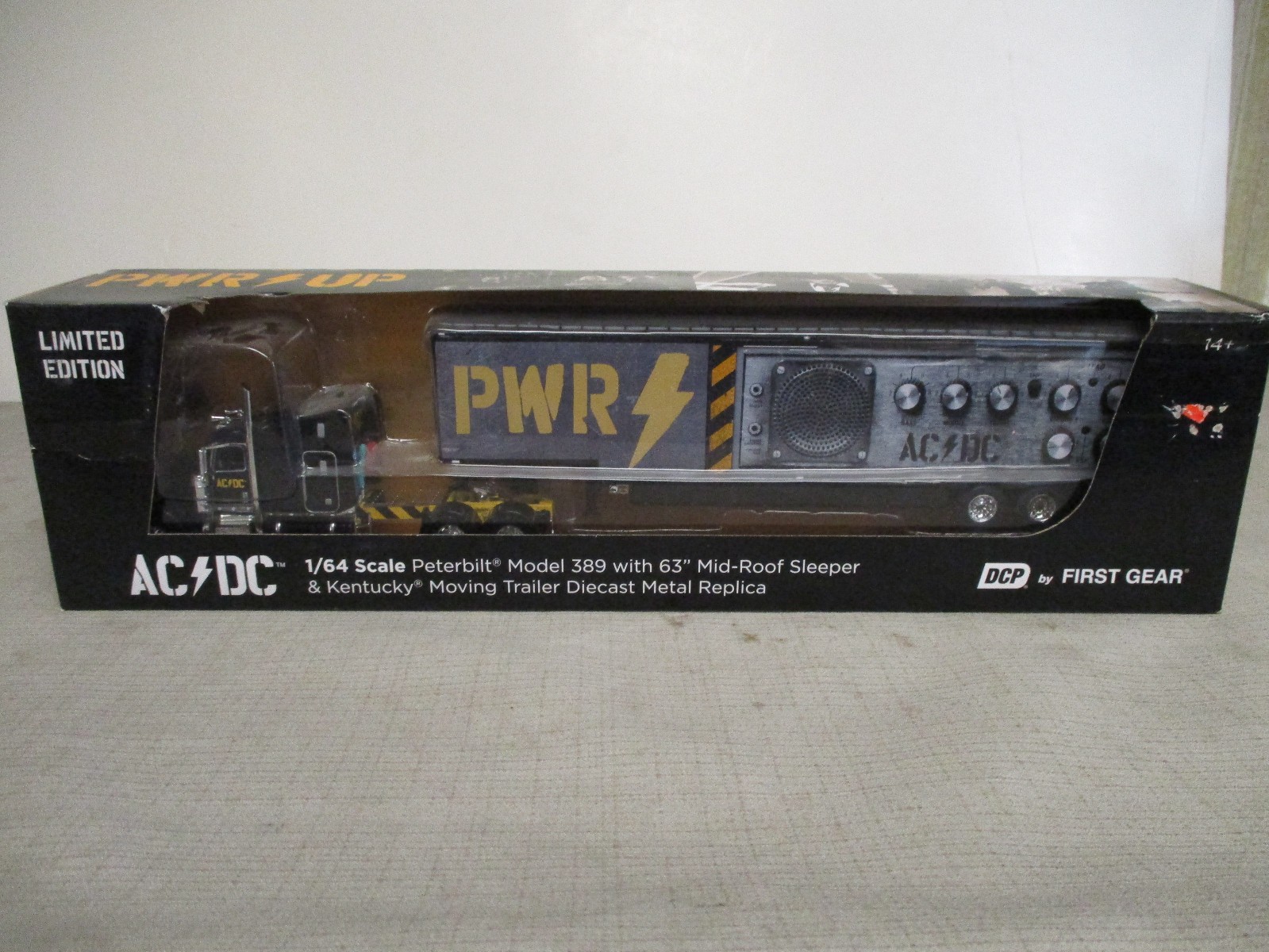 DCP Peterbilt 389 Truck w/Kentucky Moving Trailer (69-1064) 1/64 Scale, NIB