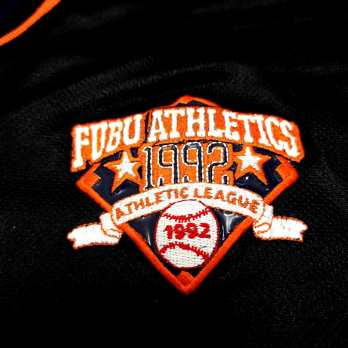 Maillot Fubu Athletics Uptown 05 - Édition Limitée 1992 - Taille S - Blanc