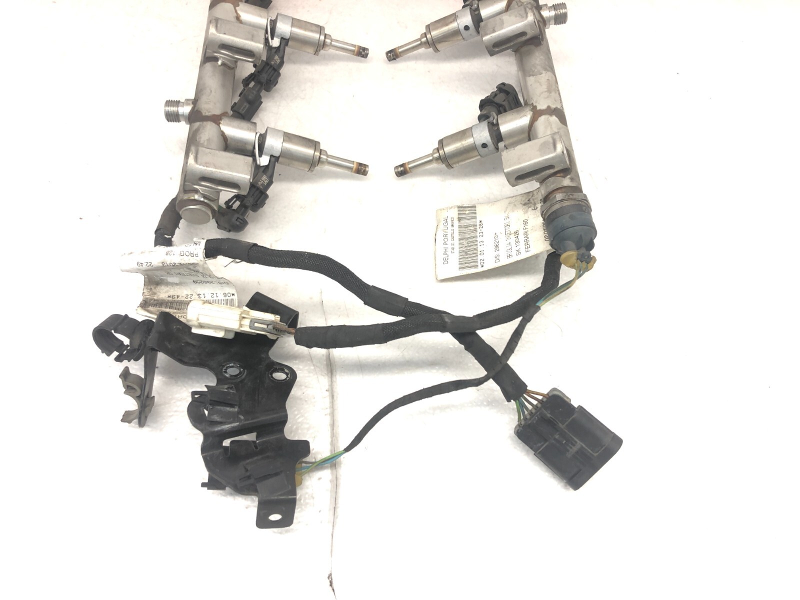 2014-2019 MASERATI QUATTROPORTE AWD 3.0L V6 FUEL INJECTORS WITH FUEL RAILS OEM