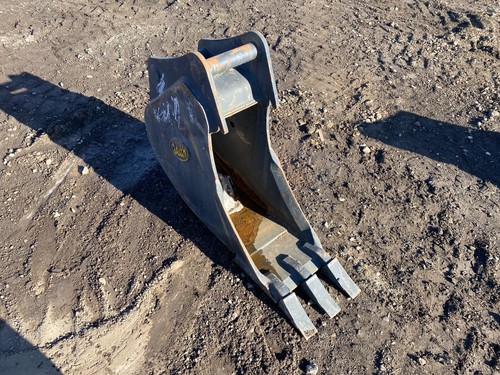 1ft Digging Bucket 50mm Pins - Used - Price £375.00 + VAT @ 20% A558 - Picture 1 of 7