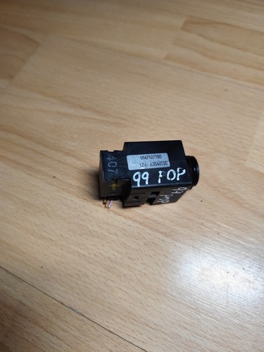 Citroen C5 2005/Genuine Air intake temperature sensor/9647527180/A3544100 - Picture 4 of 6