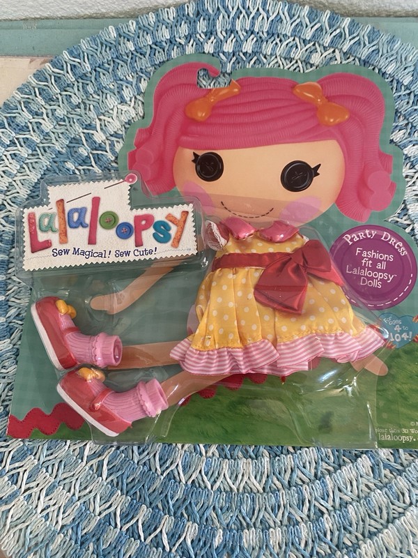 Lalaloopsy Sew Magical! Sew Cute! Fashions Fit All Lalaloopsy Doll Party Dress