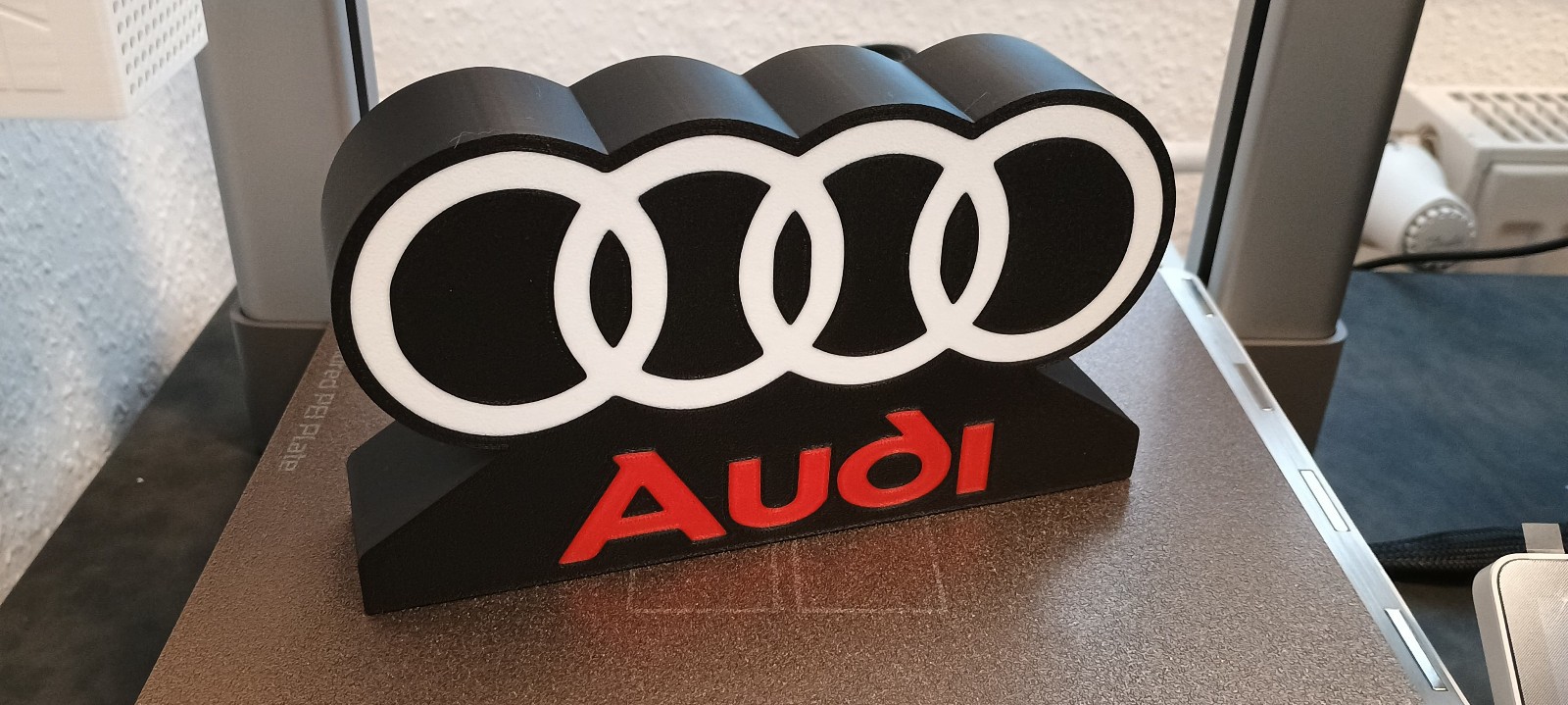 Logo Lumineux Audi USB 23 cm Déco Murale LED Veilleuse Automobile