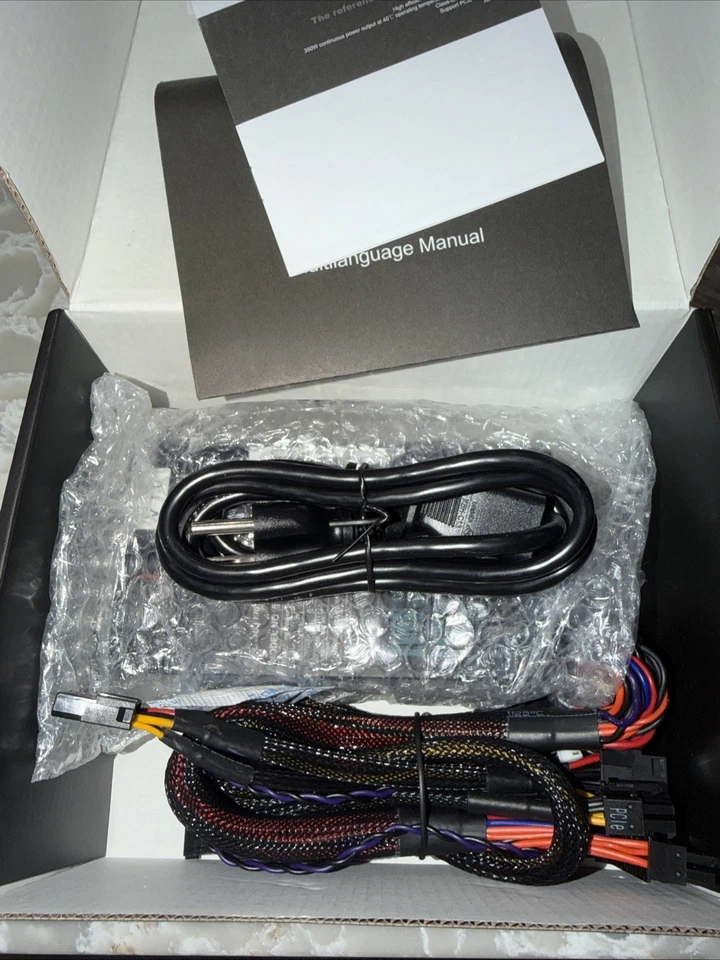 Fuente de alimentación SilverStone SST-FX350-G 350W Flex ATX FUENTE DE ALIMENTACIÓN 80 PLUS dorada Foto 2 de 3