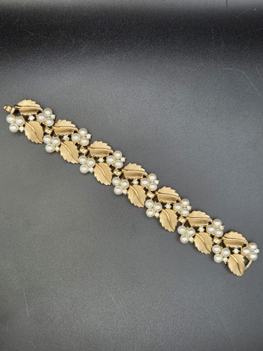 Vintage Crown Trifari Bracelet Gold Tone Rhinestone Leaf Faux Pearl Linked