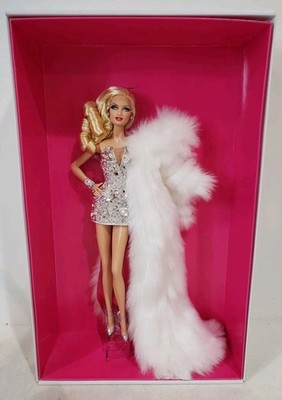 THE BLONDS BLOND DIAMOND BARBIE DOLL 2011 GOLD LABEL MATTEL W3499