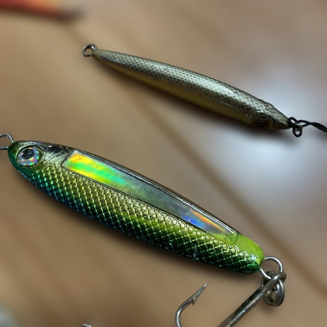 Metal Jig Fishing Lure Set With Storage Case - Image 8