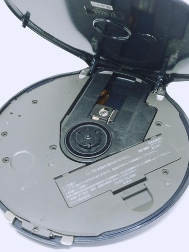 SONY CD Walkman Flagship High Quality Model D-NE20 Portable CD Player - Picture 5 of 7