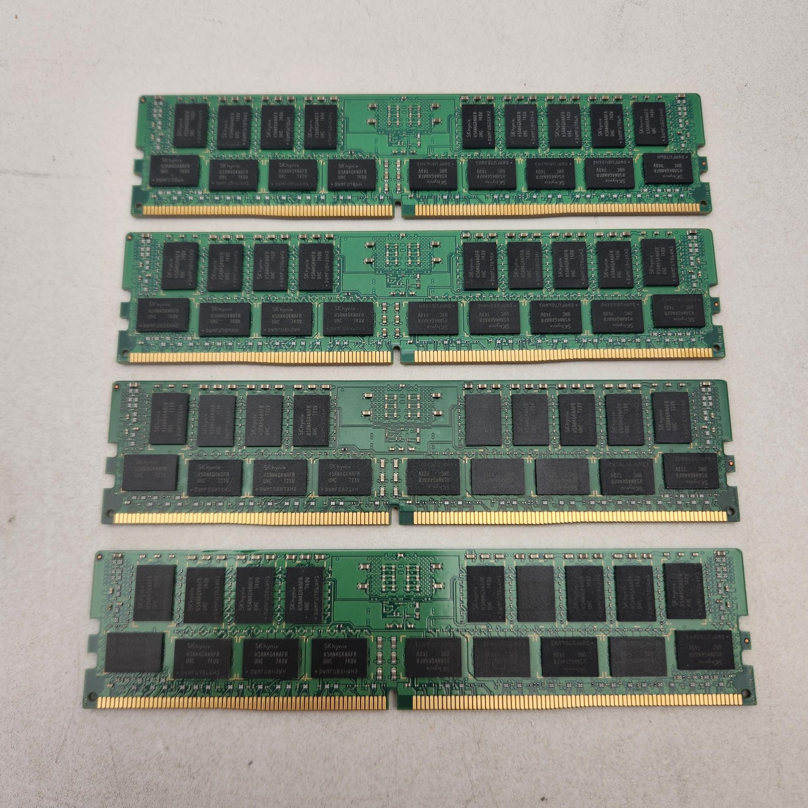 как выглядит Lot of 4 SK Hynix 16GB DDR4-2400 ECC Registered RDIMM Server Memory RAM - Good фото