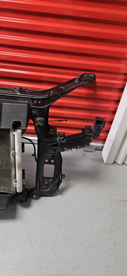 Soporte de radiador/radiador/condensador/ventilador/botella de refrigerante Kia Soul 2012-13 Foto 2 de 4