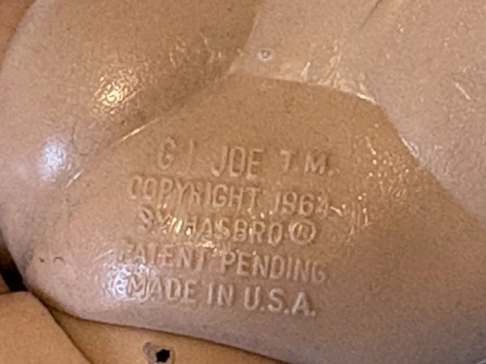 VINTAGE 1964 HASBRO GI JOE ACTION COMBAT SOLDIER FIELD JACKET T.M. FIGURE - Image 2 of 4