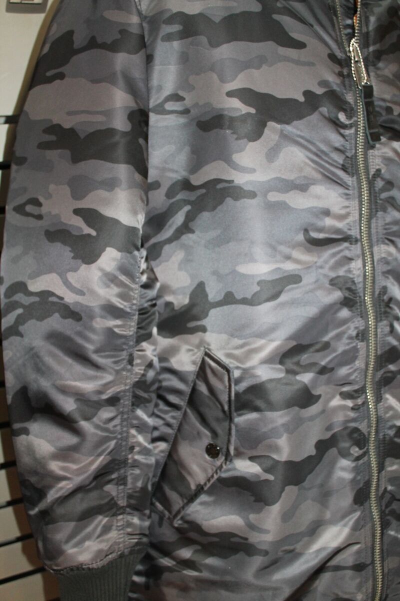Alpha Industries MA-1 Coat Men 168104 /125 Black Camouflage Alpha Industries MA-1 Coat Men 168104 /125 Black Camouflage