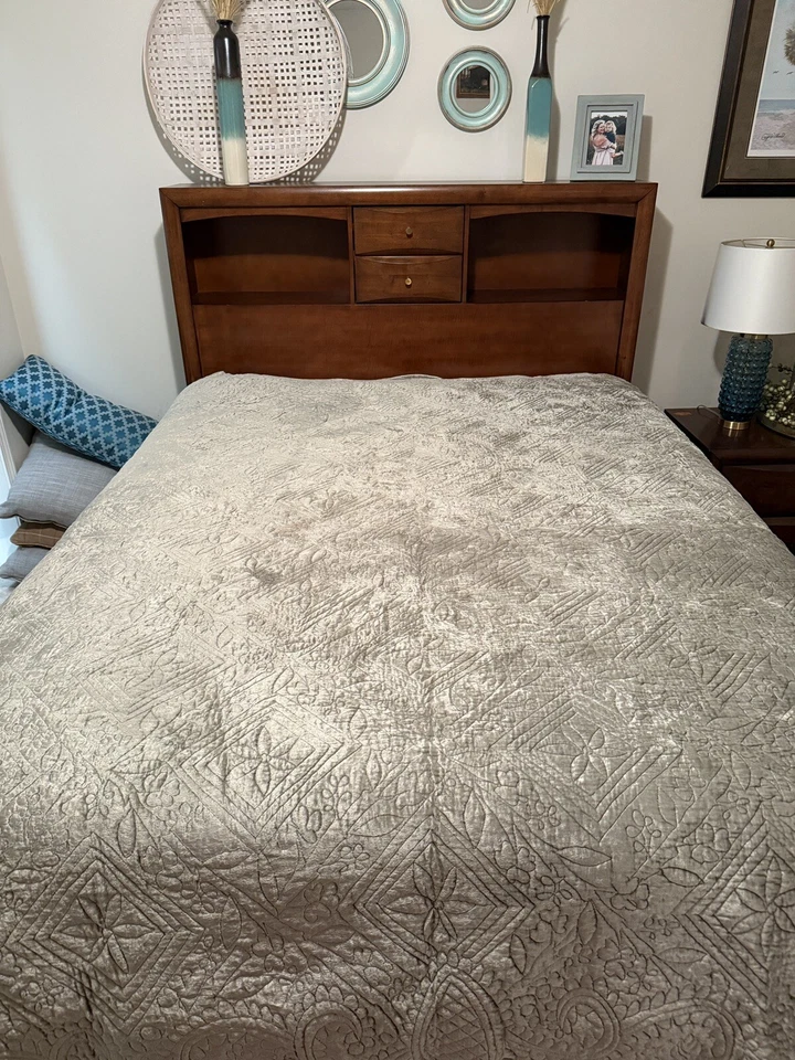 Colcha de terciopelo verde Pine Cone Hill Queen Village Foto 3 de 4