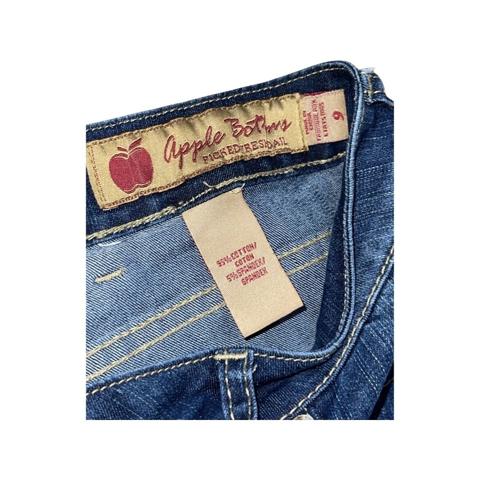 Y2k Vtg Apple Bottom Jeans Women’s Size 30 Blue Denim Embroidered