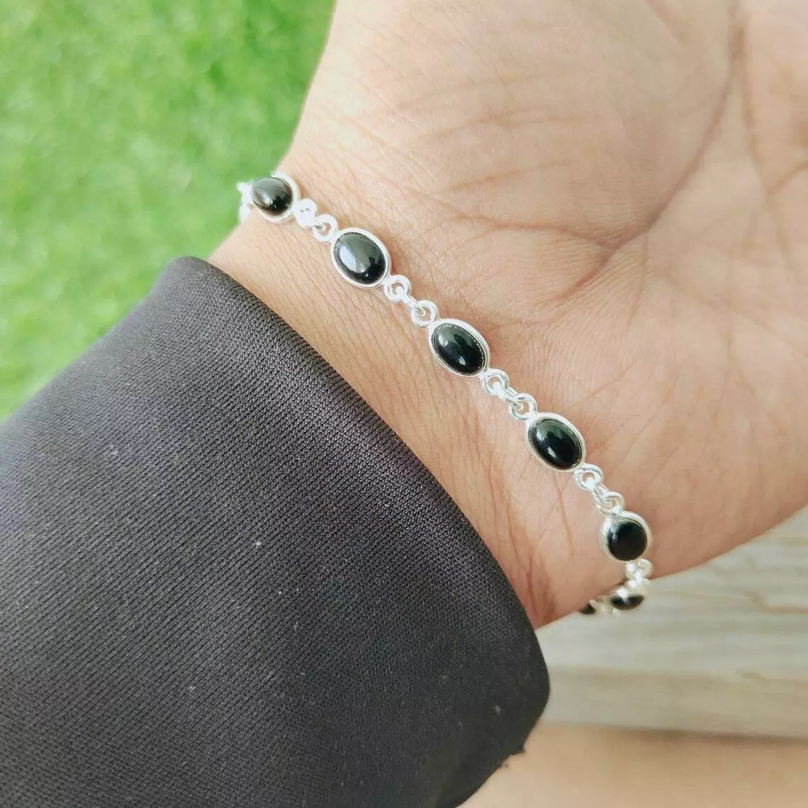 Oval Gemstone Bracelet With Ball Border – Super Silver