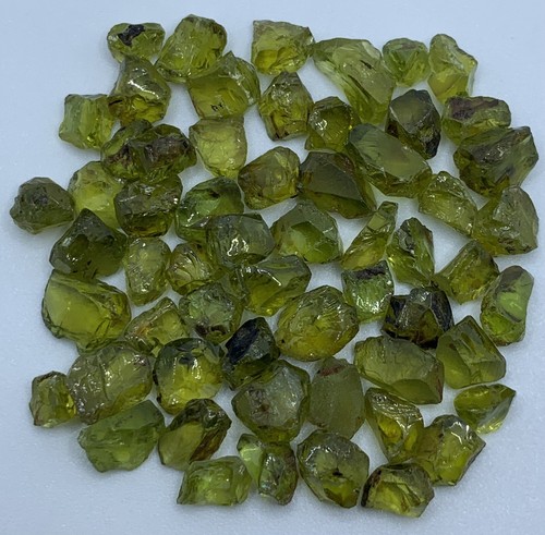 105 Carats Excellent Facet Grade rough Peridot From Tanzania, For lapidary - Picture 8 of 8