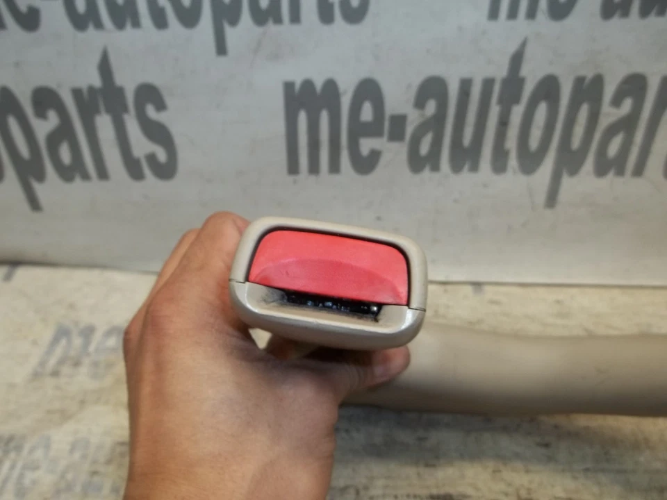 00-05 Cadillac Deville lado derecho pasajero cinturón de seguridad delantero hebilla pestillo OEM Foto 2 de 4