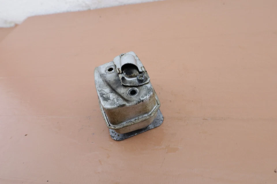 Motosierra Echo CS-352 silenciador OEM 2350 Foto 4 de 4