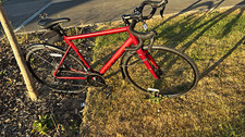 Carrera Vanquish Road Bike 20in Frame 28in Wheels Alu Disc Red/Black